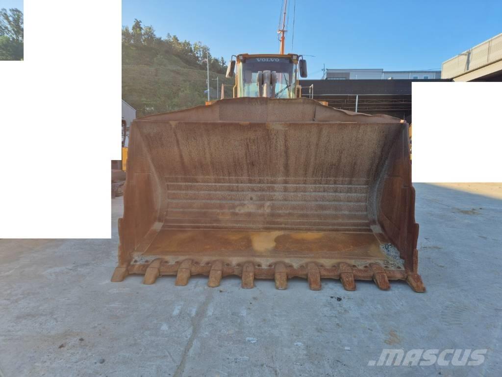 Volvo L 180 E Utovarivači na kotačima