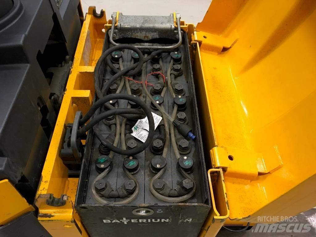 Jungheinrich ERE 225 Nisko podizni električni viličar sa platformu