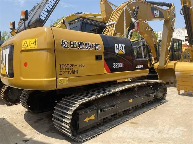 CAT 320 D2 Bageri gusjeničari
