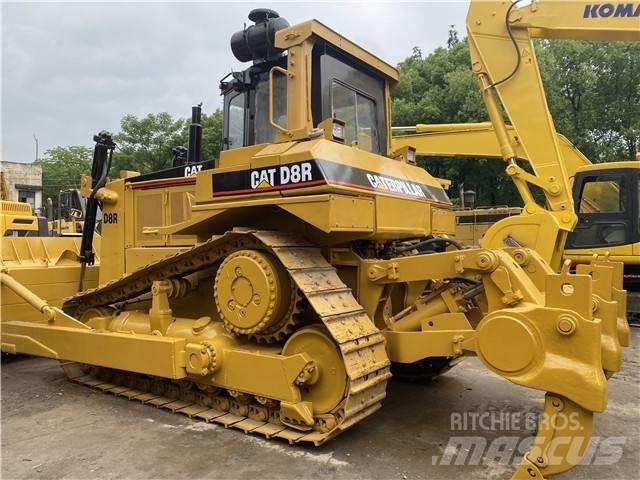 CAT D 8 R Buldožeri gusjeničari
