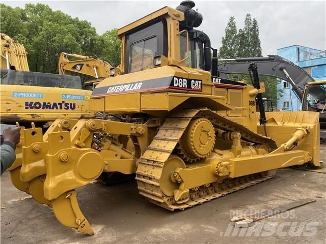 CAT D 8 R Buldožeri gusjeničari
