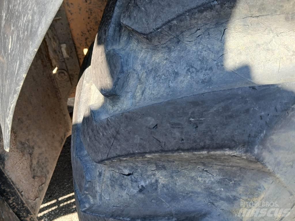 JCB 4 CX Pro Utovarni rovokopači