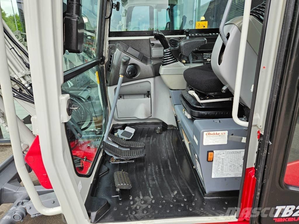 Takeuchi TB 230 Mini bageri <7t