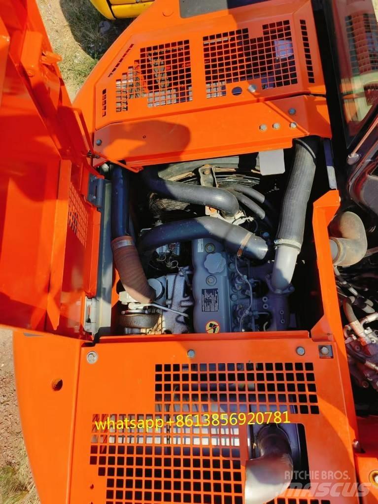 Hitachi ZX 135 US Bageri gusjeničari