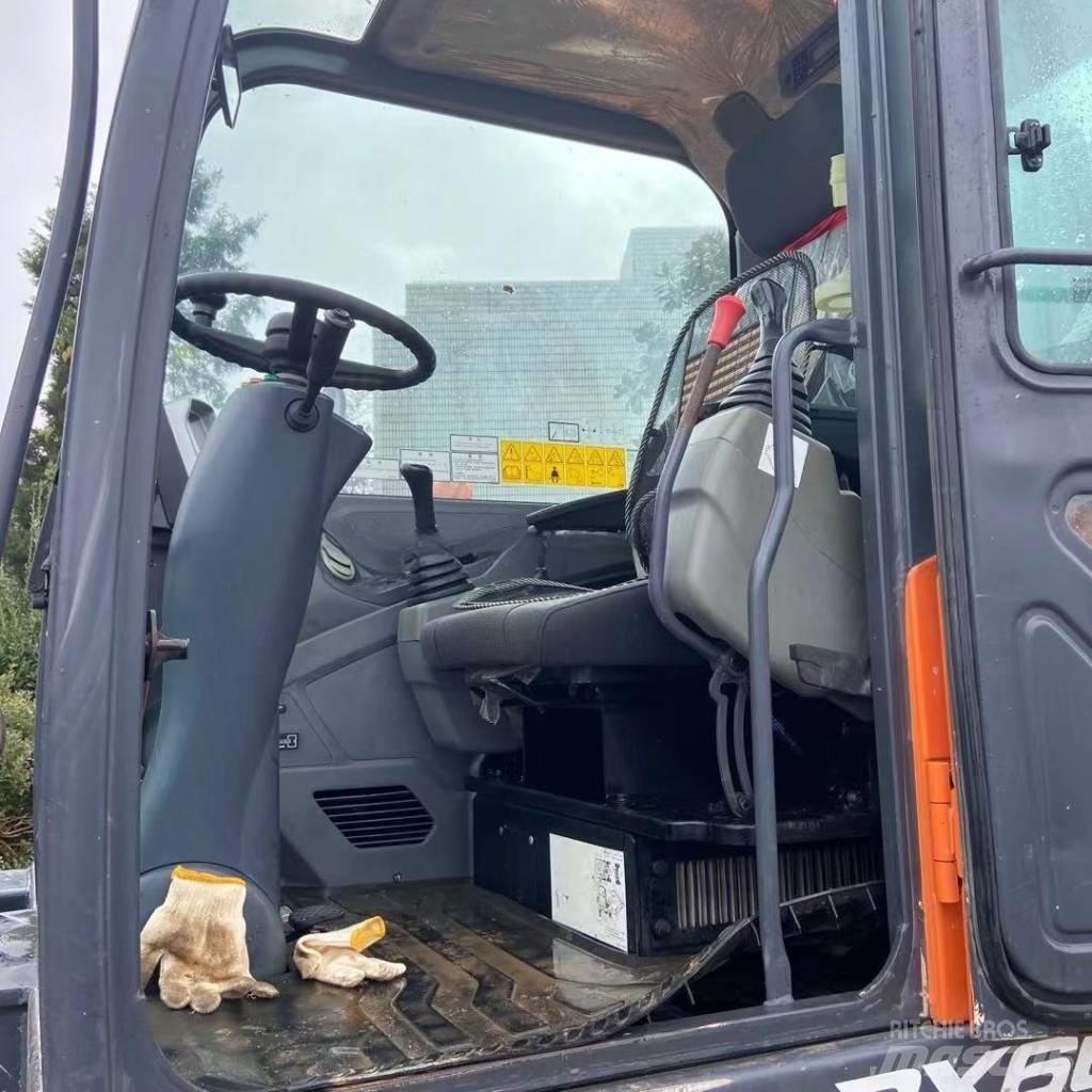 Doosan DX60W Bageri na kotačima