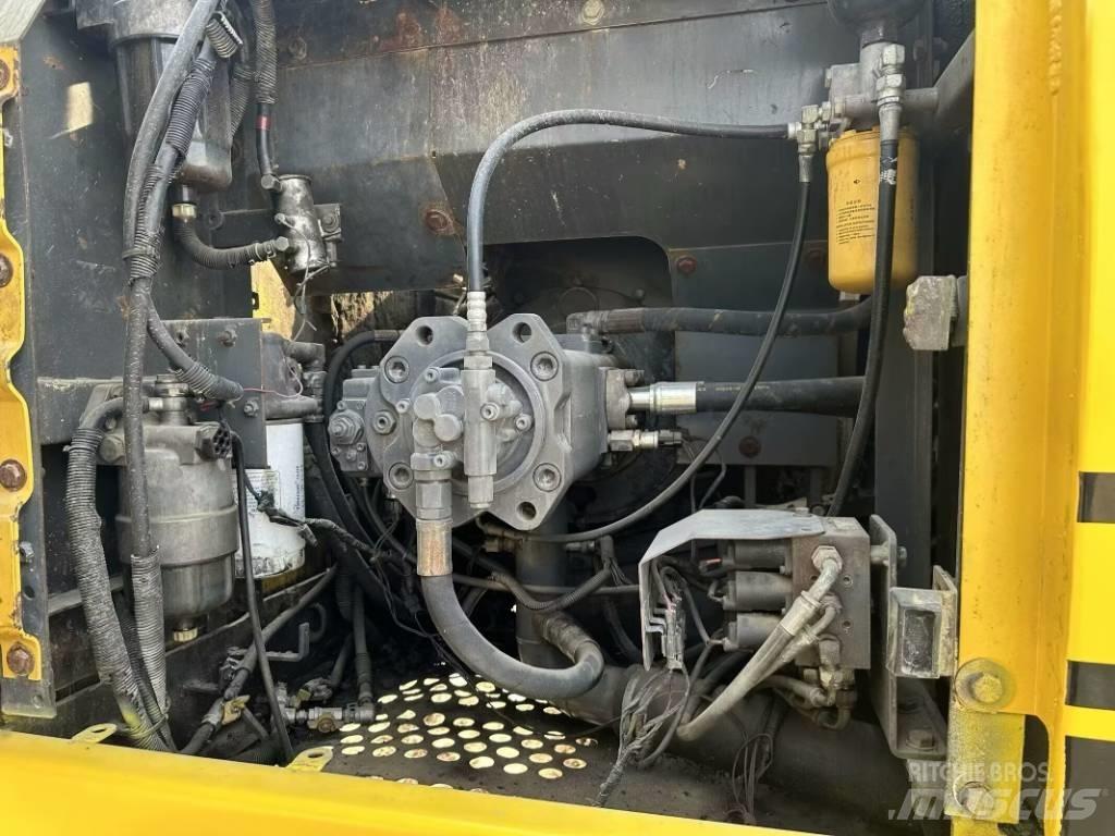 Sumitomo SH200-5 Bageri gusjeničari