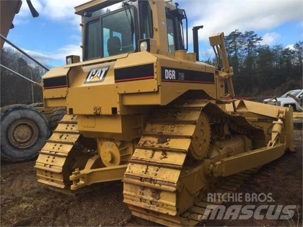 CAT D 6 R Buldožeri gusjeničari