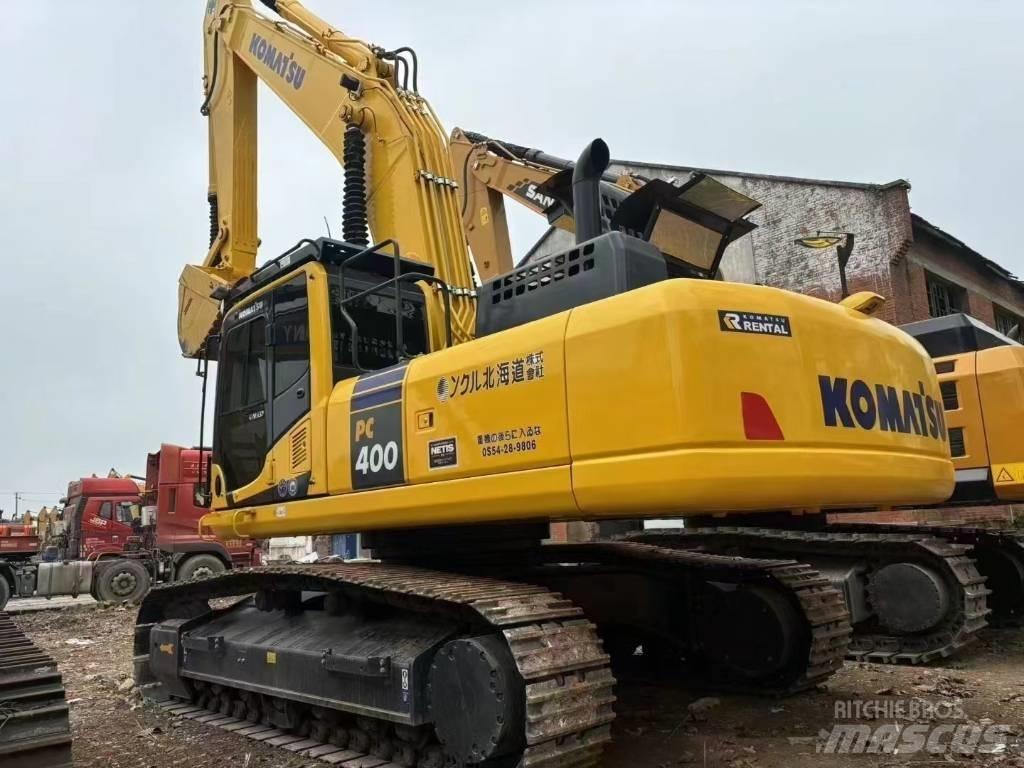 Komatsu 400-8 Bageri gusjeničari
