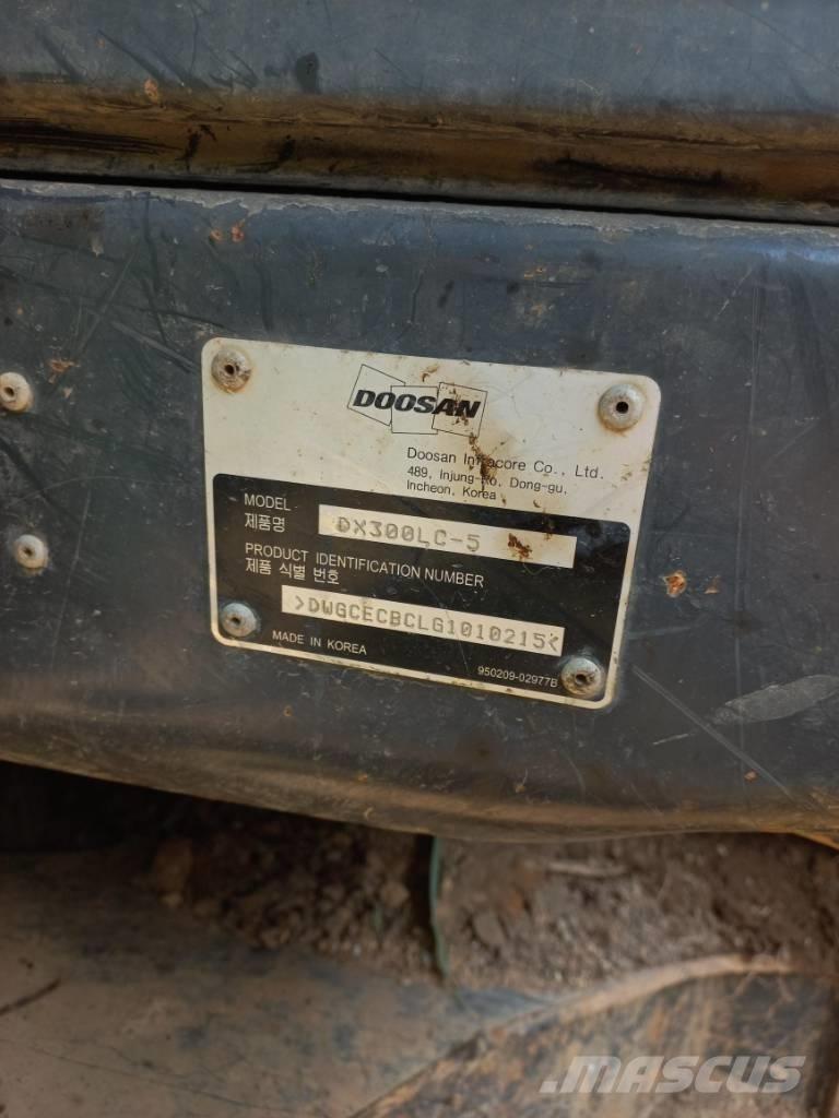 Doosan DX 300 LC-5 Bageri gusjeničari