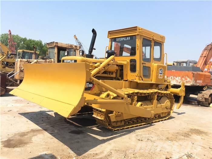 CAT D 6 D Buldožeri gusjeničari