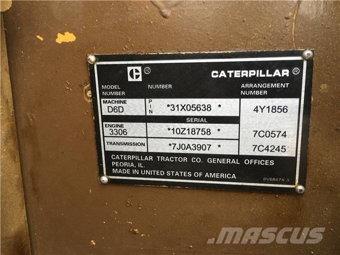 CAT D 6 D Buldožeri gusjeničari