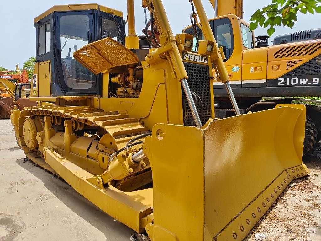 CAT D 7 G Buldožeri gusjeničari