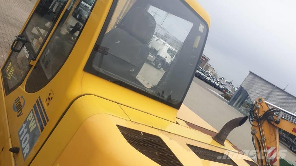 Komatsu PW 110 Bageri na kotačima