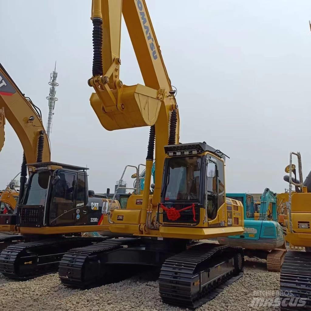 Komatsu PC 220 Bageri gusjeničari