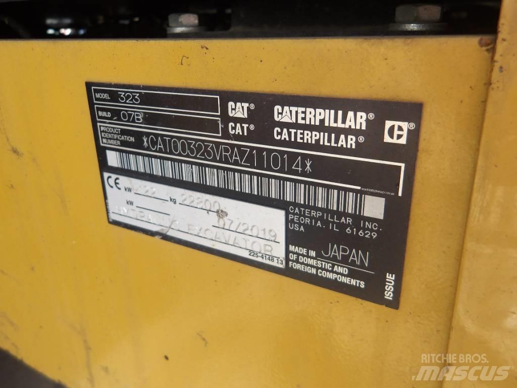 CAT 323 Bageri gusjeničari