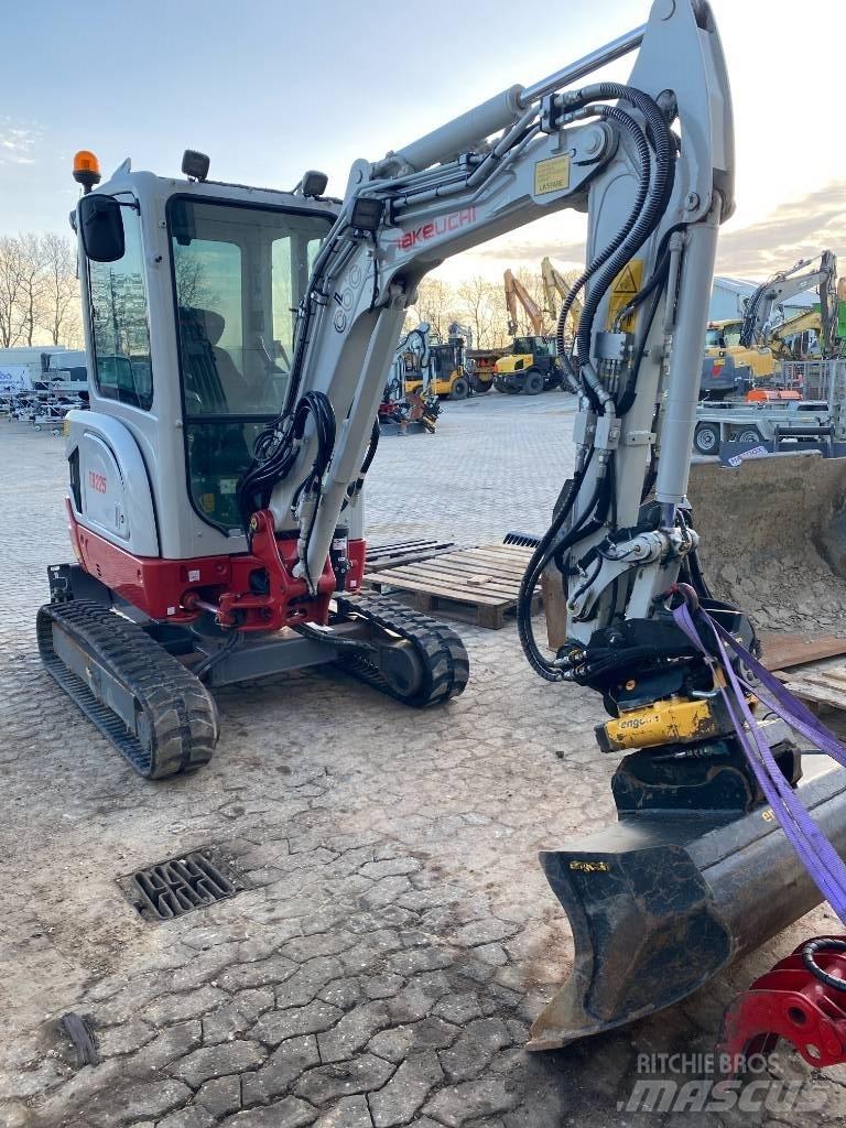 Takeuchi TB 225 Mini bageri <7t