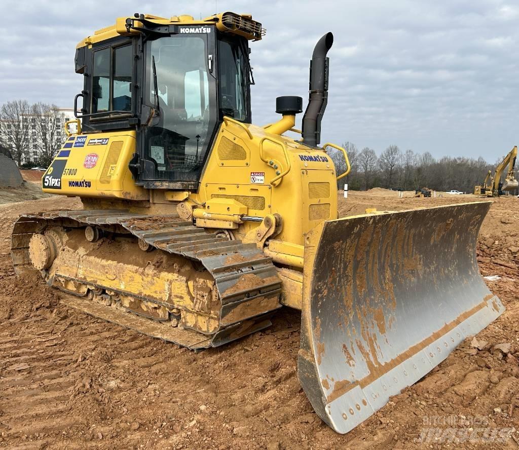 Komatsu D51PXi-24 Buldožeri gusjeničari