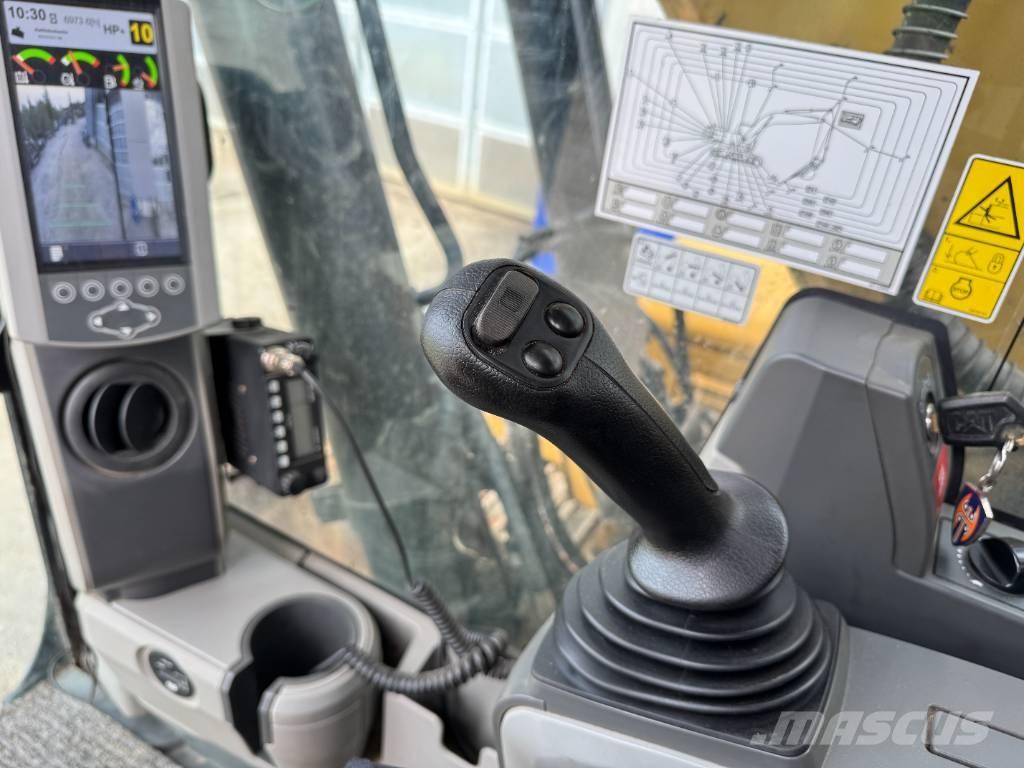 CAT 318 Bageri gusjeničari