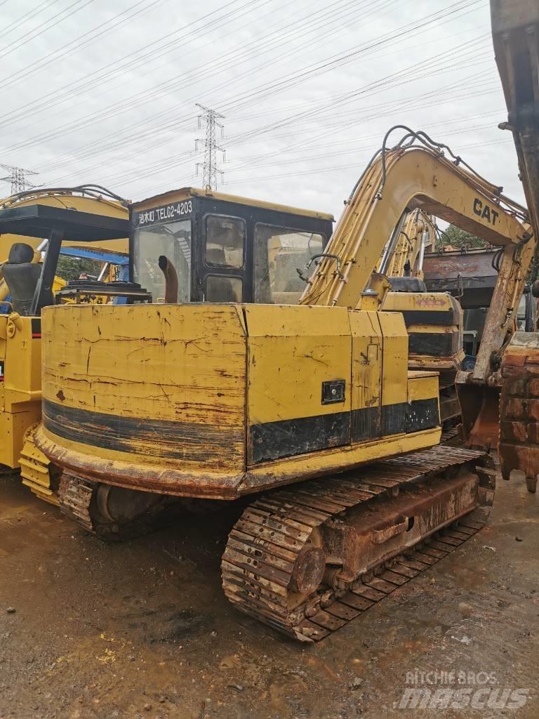 CAT E70B Bageri gusjeničari