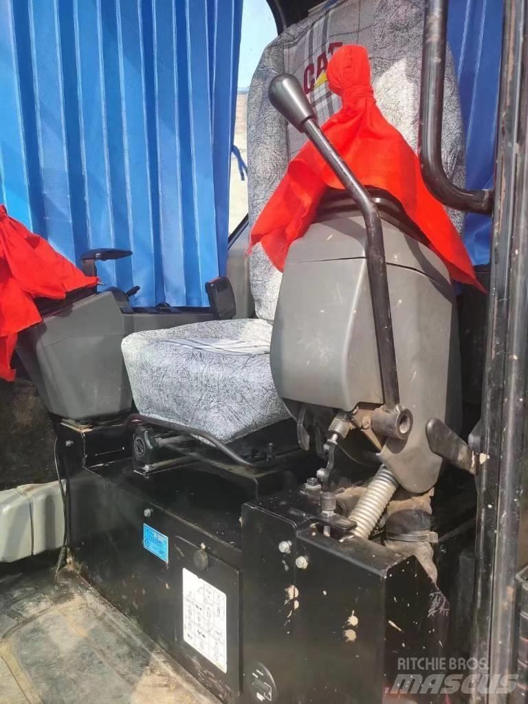 CAT 307E2 Bageri gusjeničari
