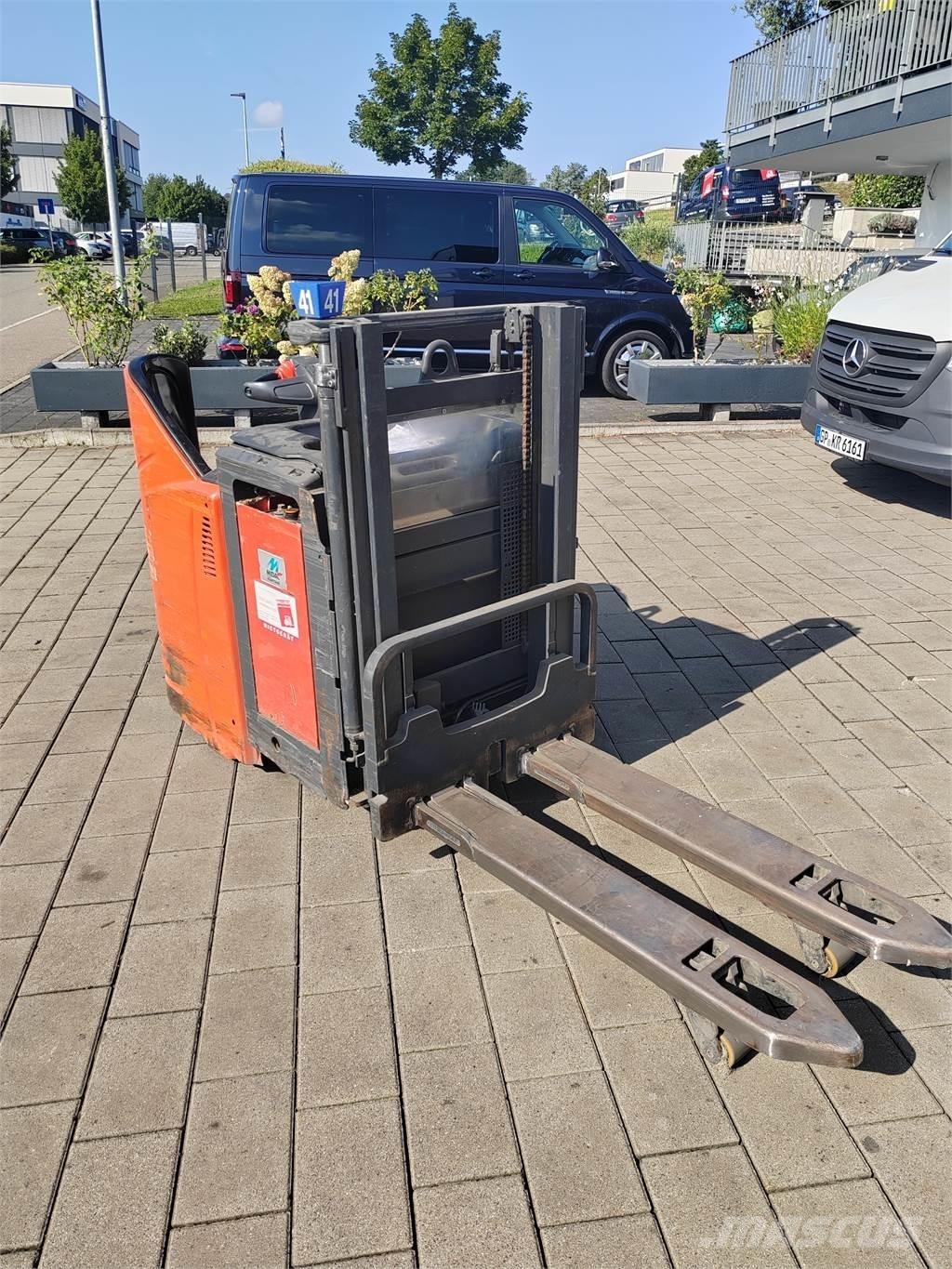 Linde L12 LHP SP Samopogonski ručni viličari