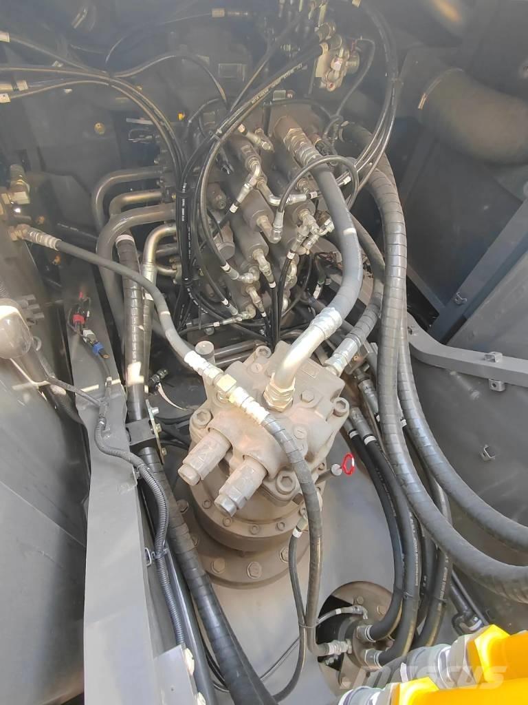 Sumitomo SH210 Bageri gusjeničari