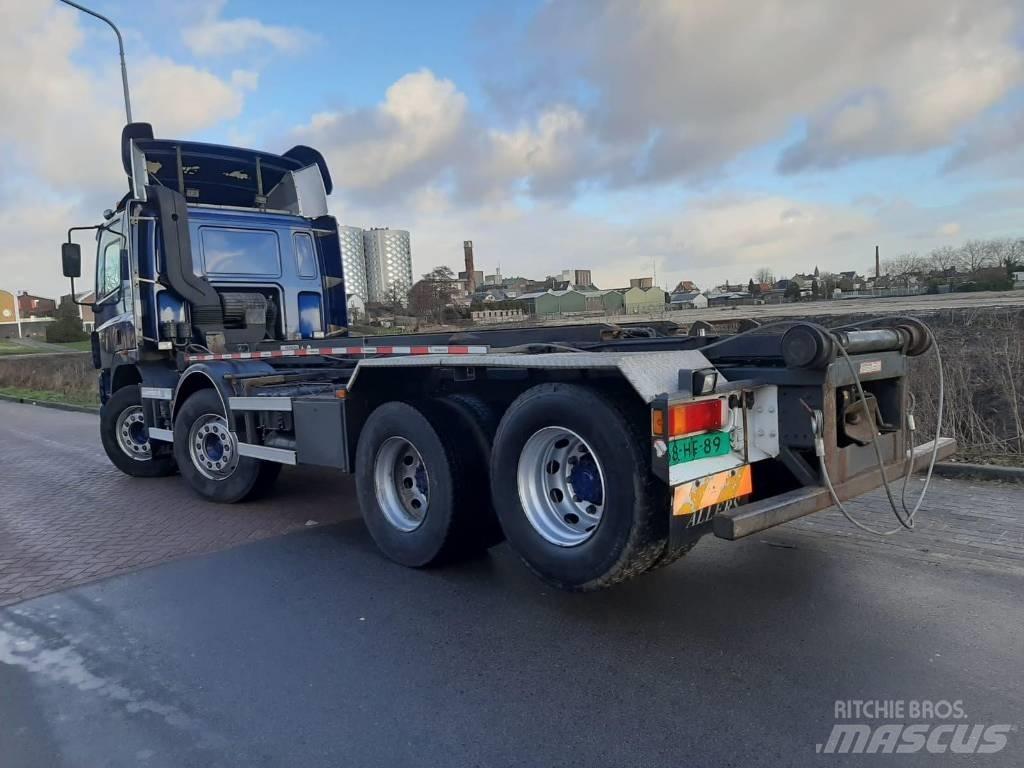 DAF CF 85.480 Rol kiper kamioni s kukama za dizanje