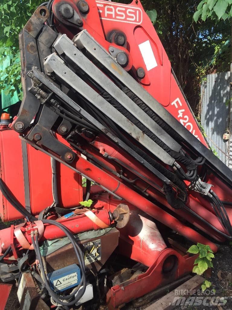 Fassi F420XP24L304 Kranovi za utovar