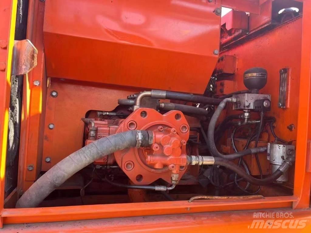 Doosan DH 150 LC-7 Bageri gusjeničari