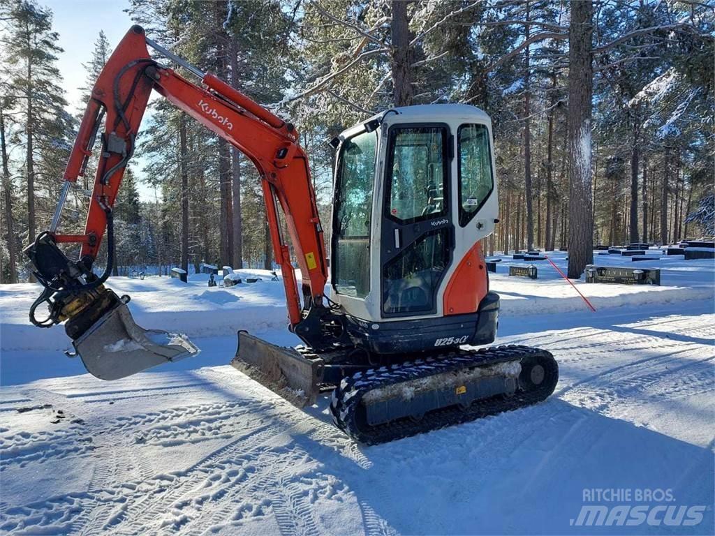 Kubota U25-3 Mini bageri <7t