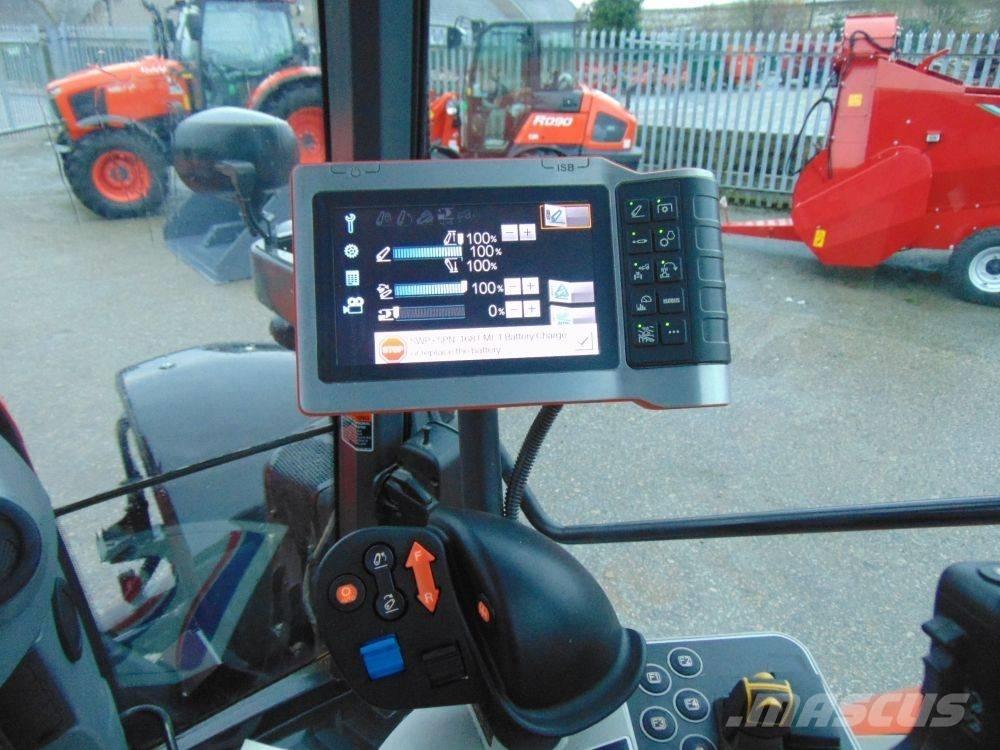 Kubota M 7151 Traktori