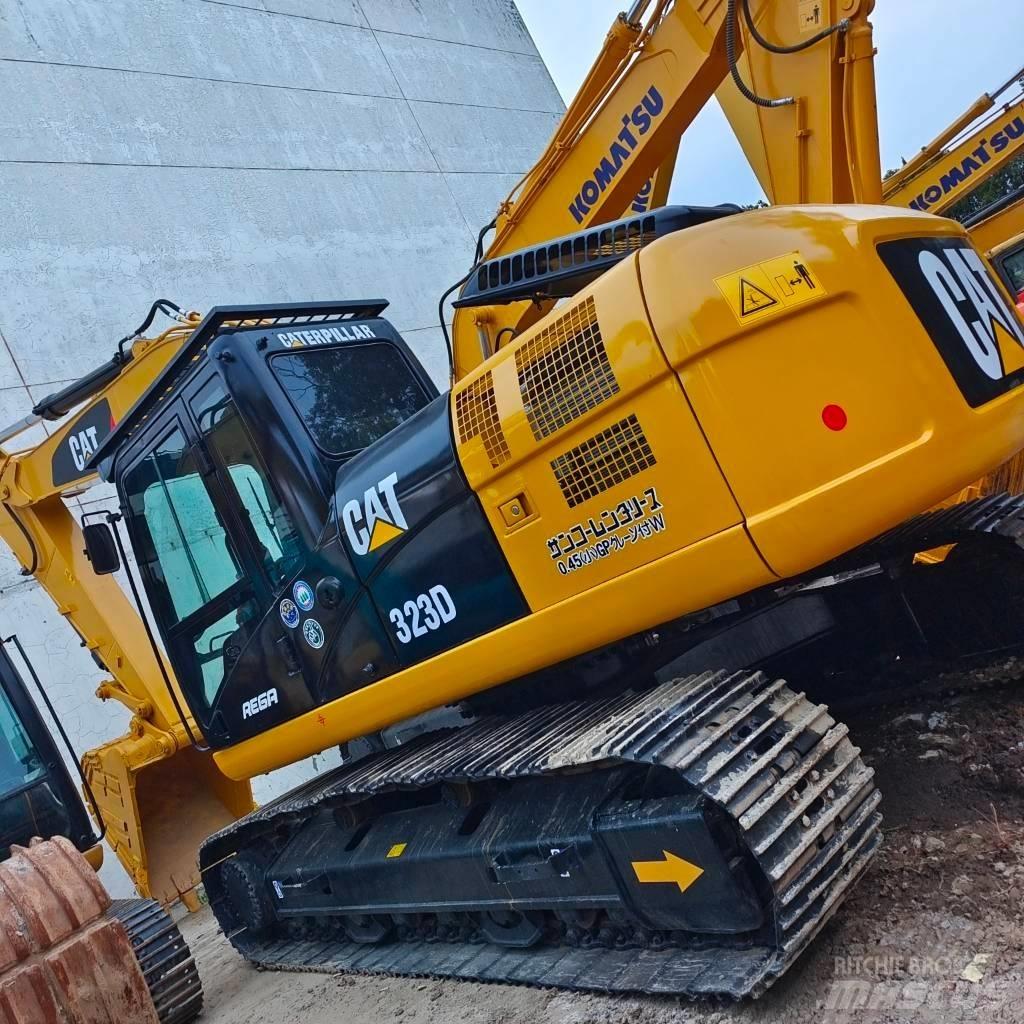 CAT 323 D Bageri gusjeničari