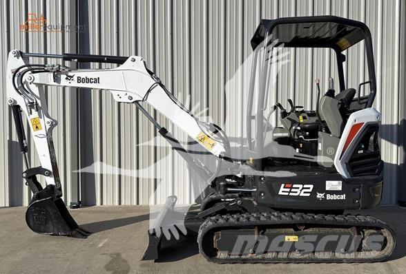 Bobcat E32 Mini bageri <7t
