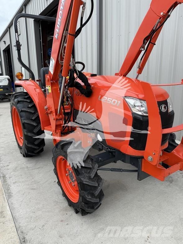 Kubota L2501 Traktori