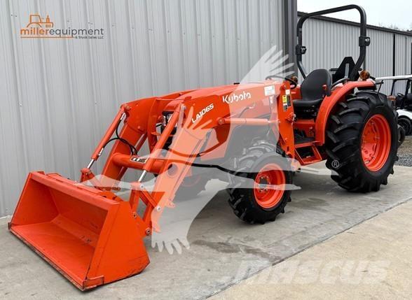 Kubota MX5400 Traktori
