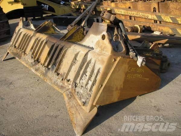 CAT D8N Buldožeri gusjeničari