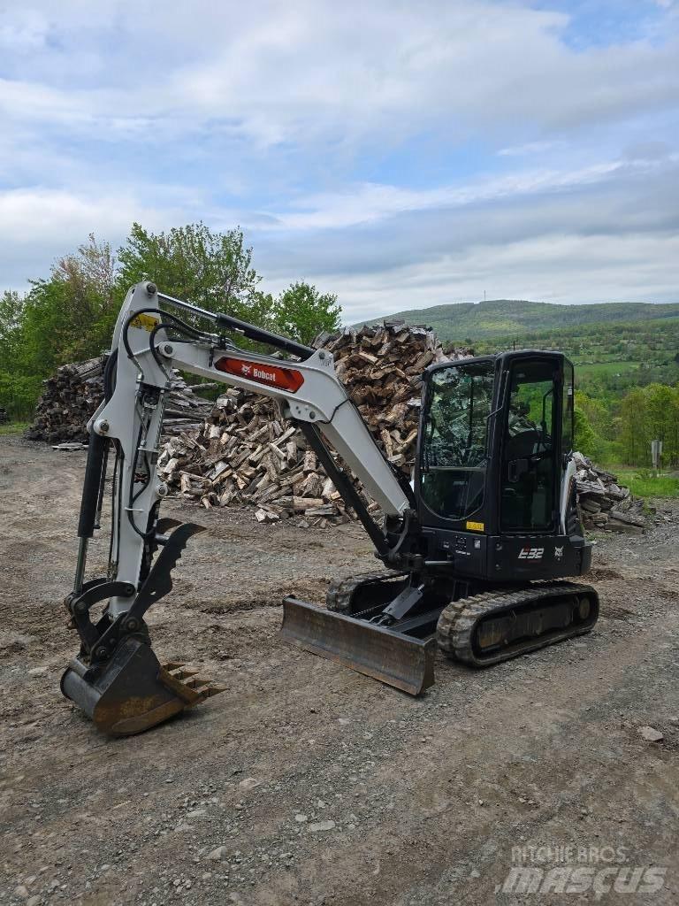 Bobcat E 32 Mini bageri <7t