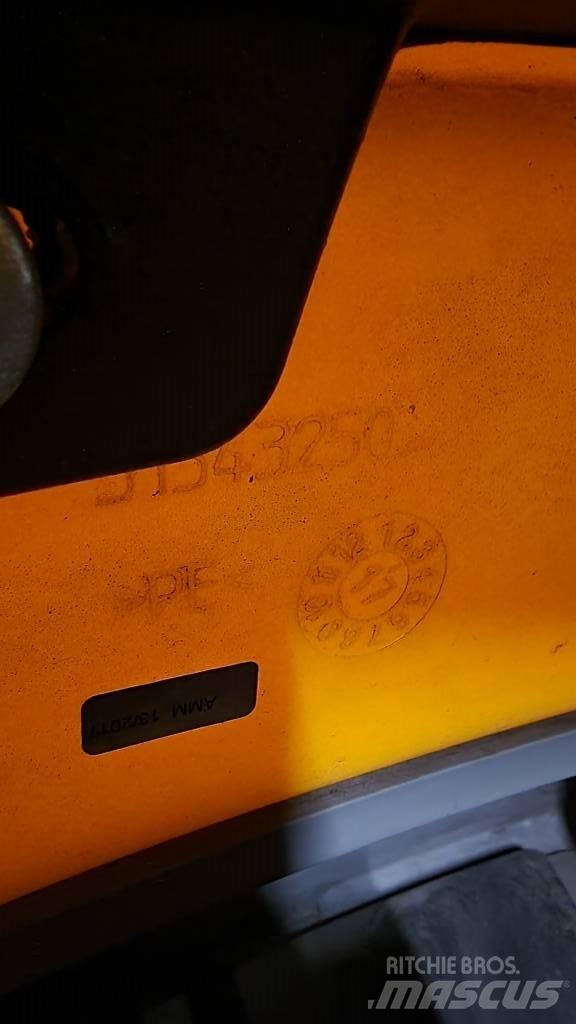 Jungheinrich EZS570 Traktorske jedinice
