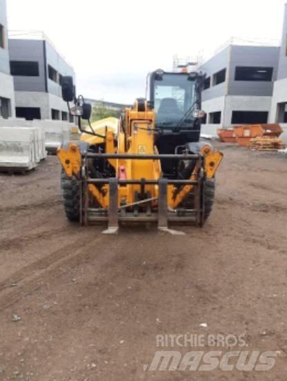 JCB 540-140 Teleskopski viličari