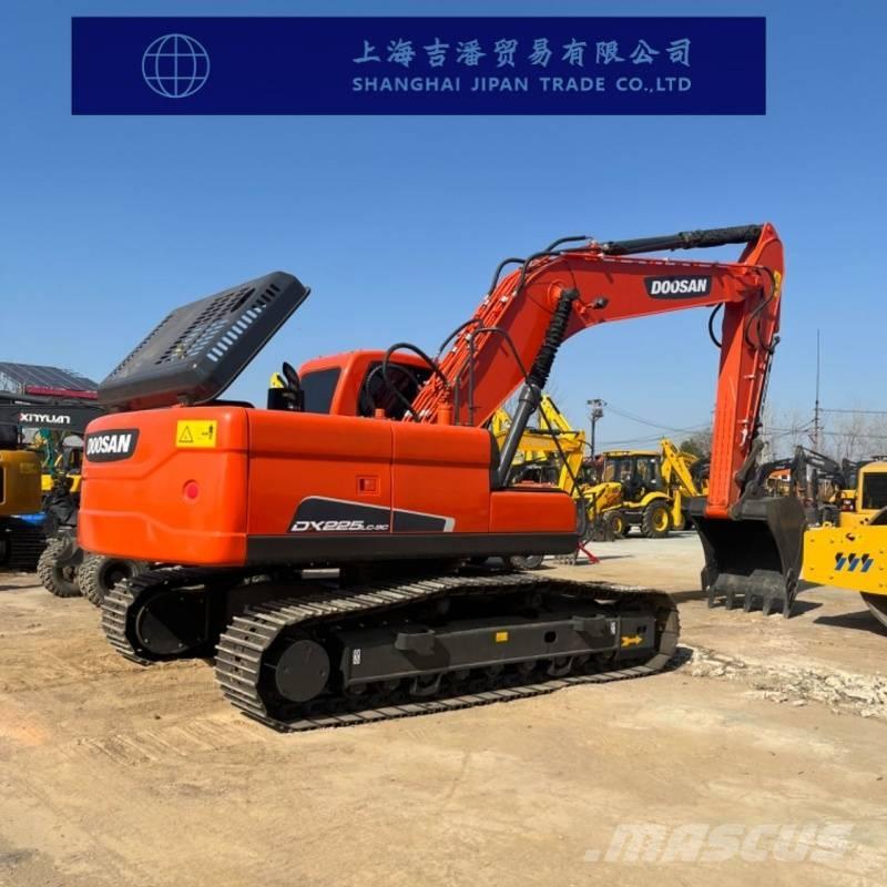 Doosan DX 225 Bageri gusjeničari