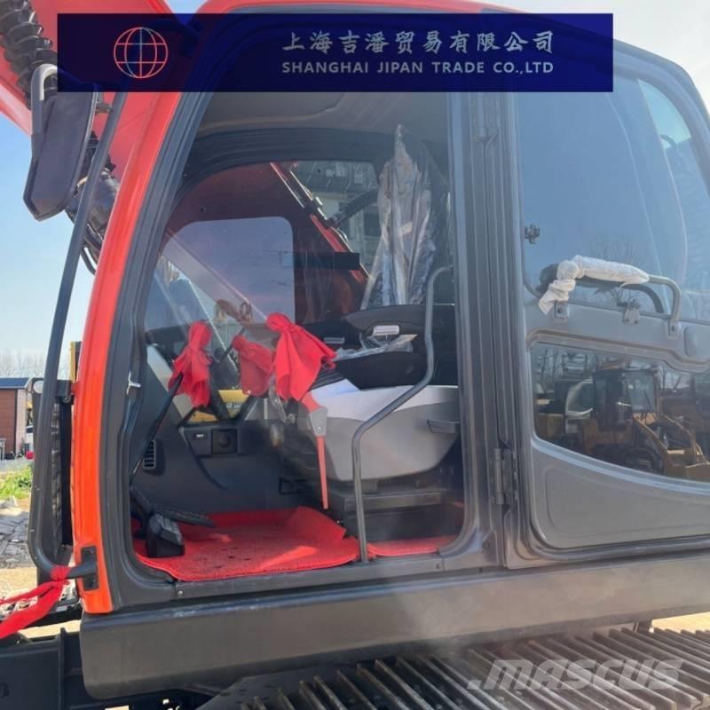 Doosan DX 225 Bageri gusjeničari