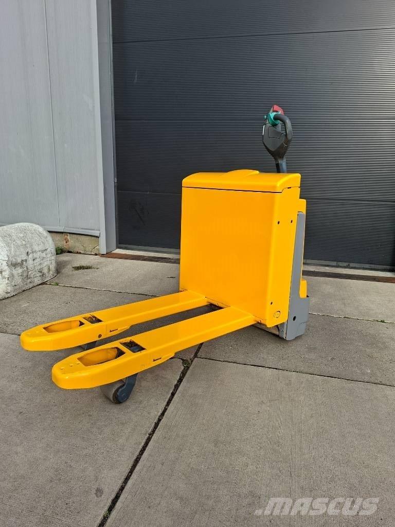 Jungheinrich EJE 116 Nisko podizni električni viličar