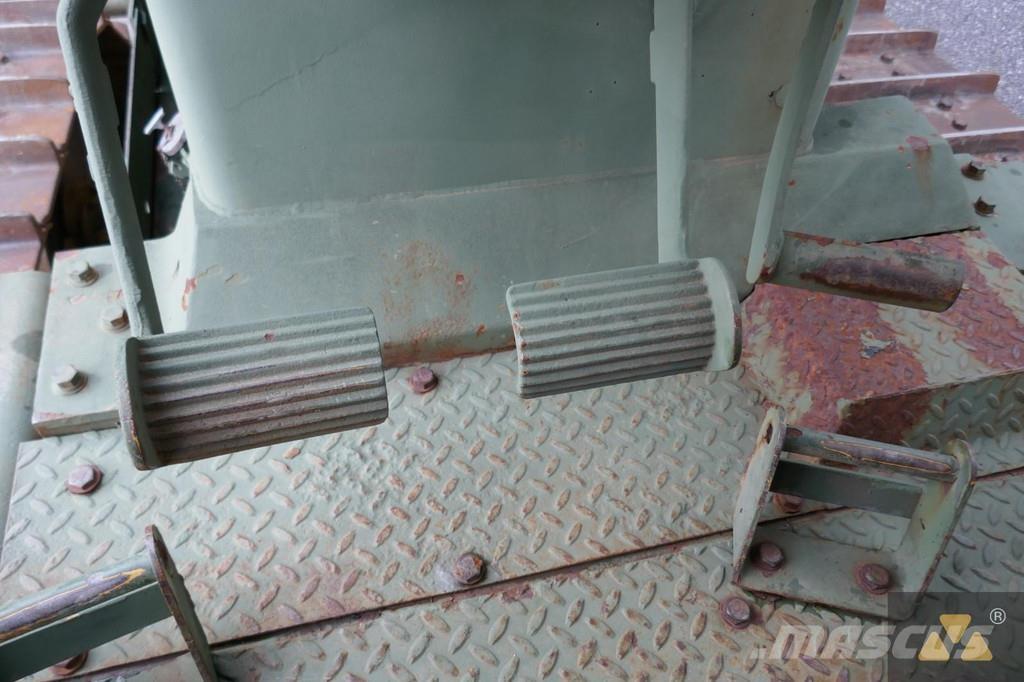 CAT D7G Ex-army Buldožeri gusjeničari