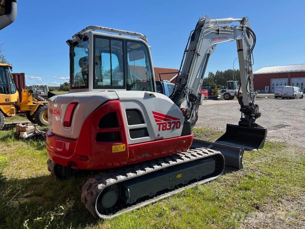 Takeuchi TB 370 Midi bageri 7t – 12t
