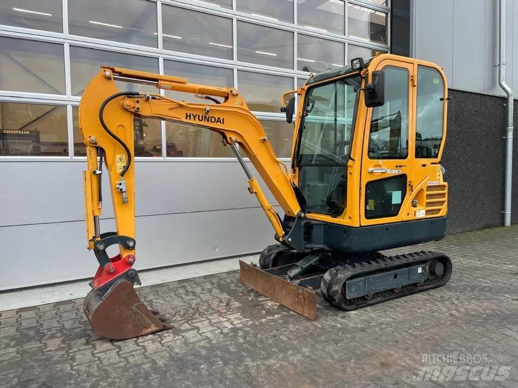 Hyundai Robex18 Mini bageri <7t