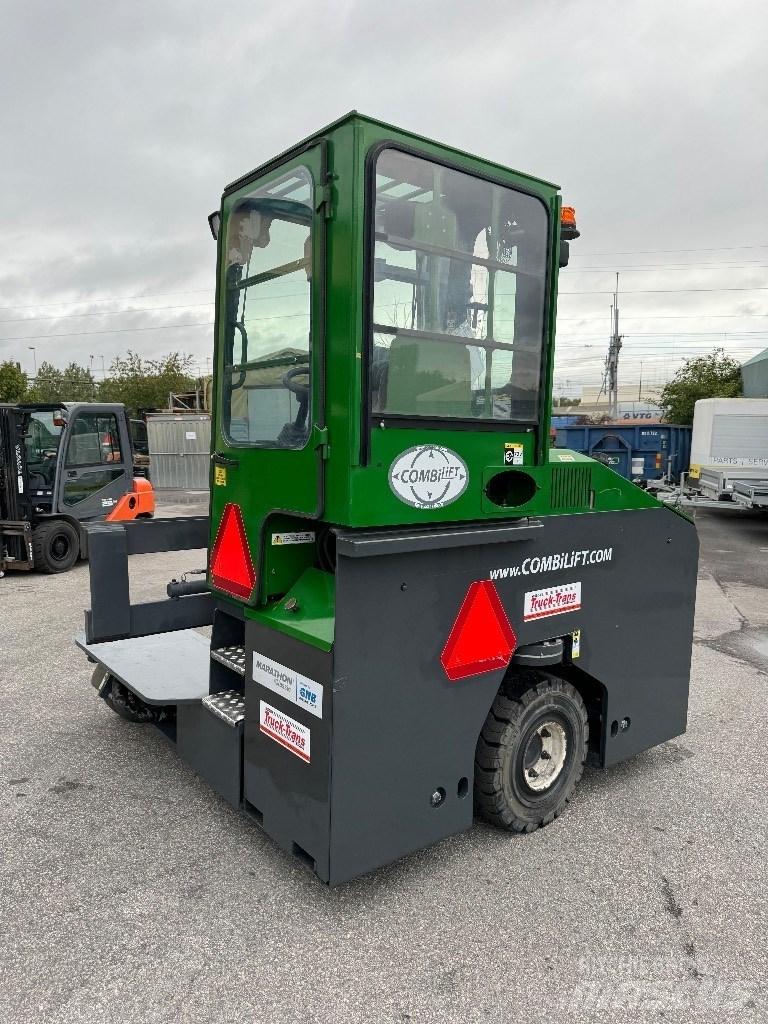 Combilift C4000ET Viličari sa 4-stranskim dohvatom
