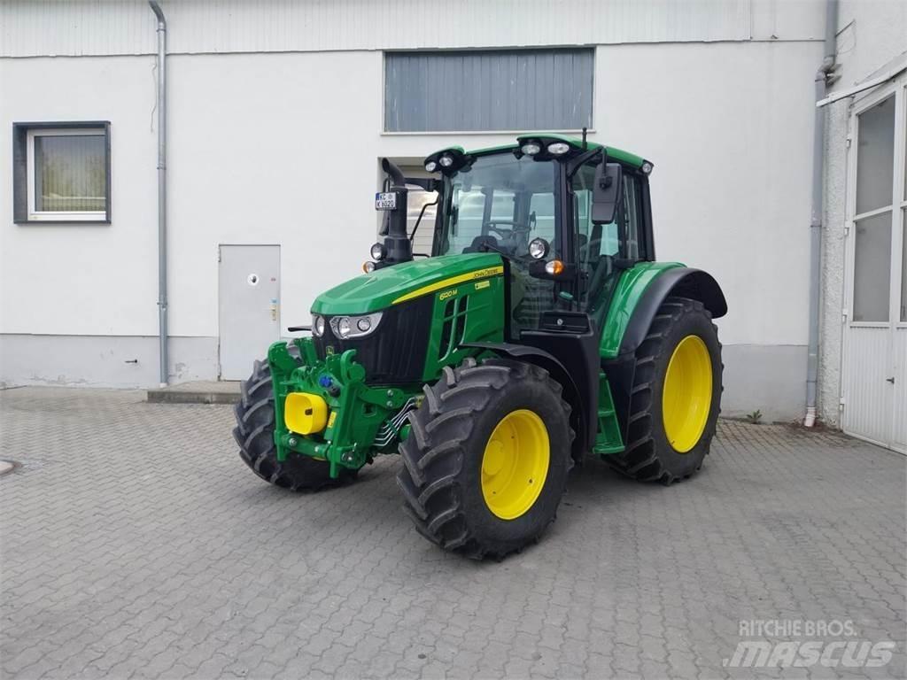 John Deere 6120M Traktori