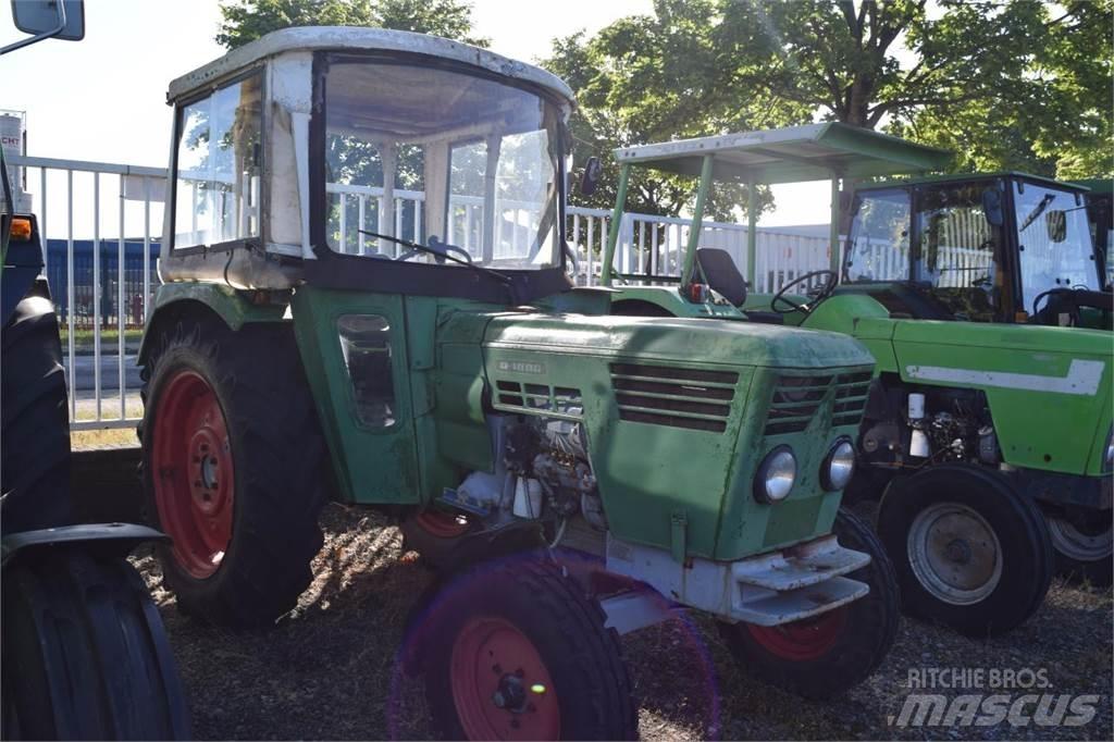 Deutz-Fahr D4006 Traktori