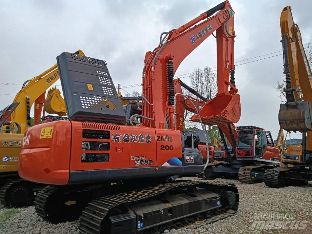 Hitachi ZX 200 Bageri gusjeničari