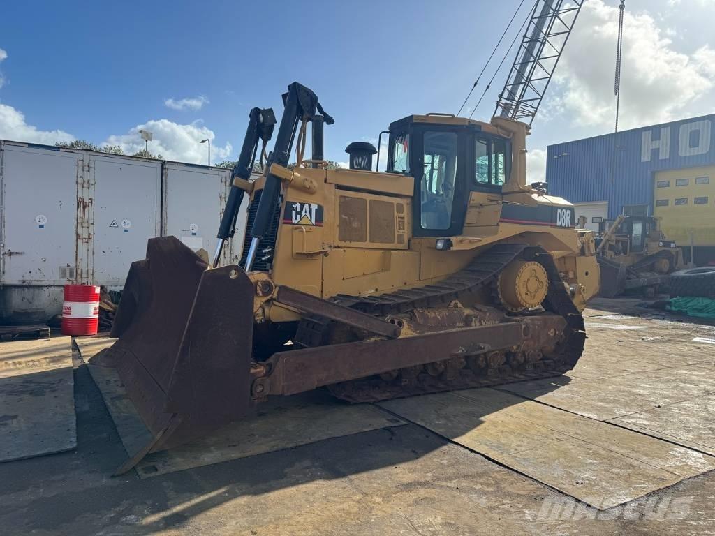 CAT D 8 R Buldožeri gusjeničari